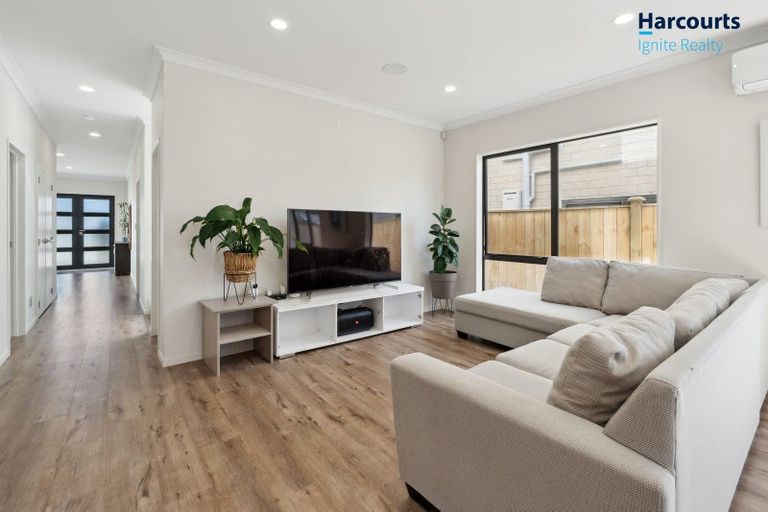 Photo of property in 28 Crossgar Road, Flat Bush, Auckland, 2019