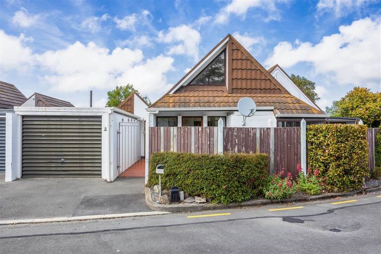 Photo of property in 43n Waimairi Road, Upper Riccarton, Christchurch, 8041