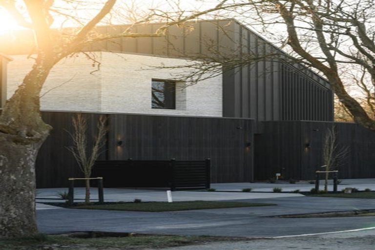 Photo of property in 30a Gracefield Avenue, Christchurch Central, Christchurch, 8013