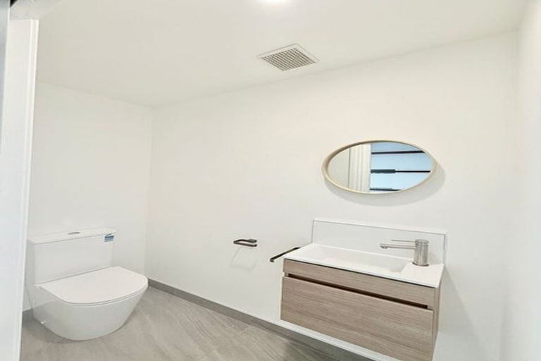 Photo of property in 5 Royal Elm Lane, Bryndwr, Christchurch, 8053