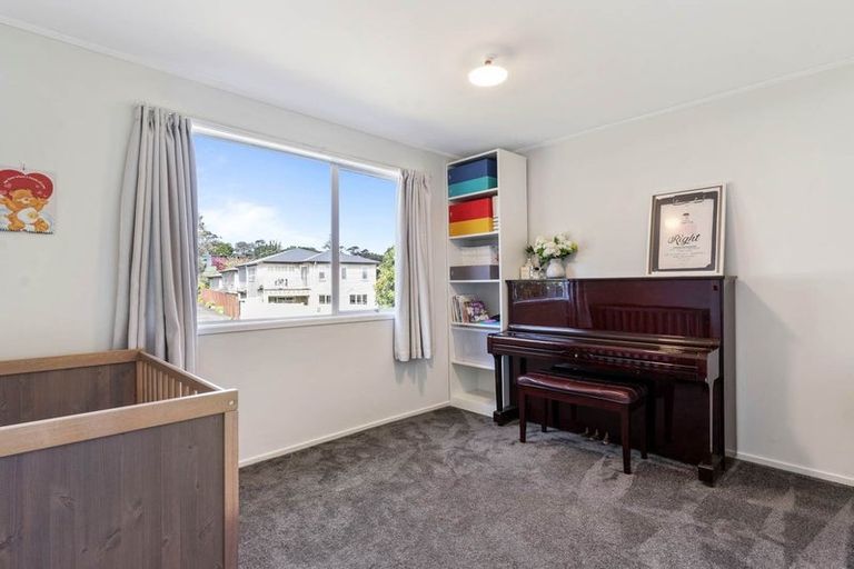 Photo of property in 13 Tree View Avenue, Glenfield, Auckland, 0629