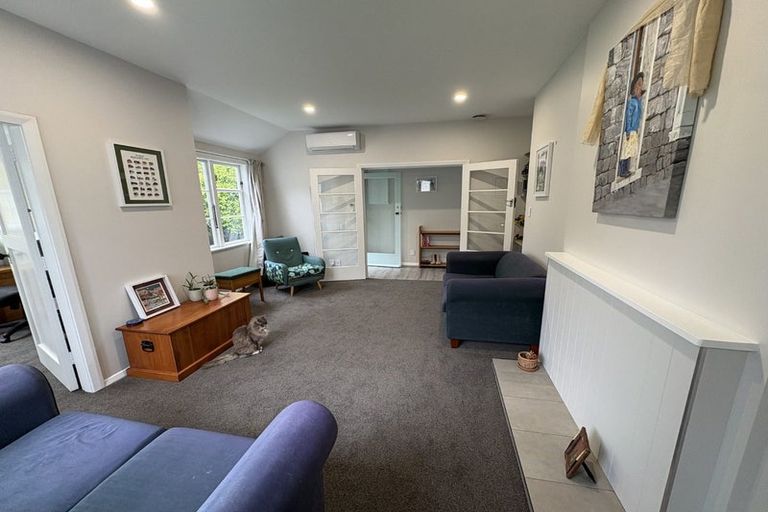 Photo of property in 74 Durham Crescent, Fairfield, Lower Hutt, 5011