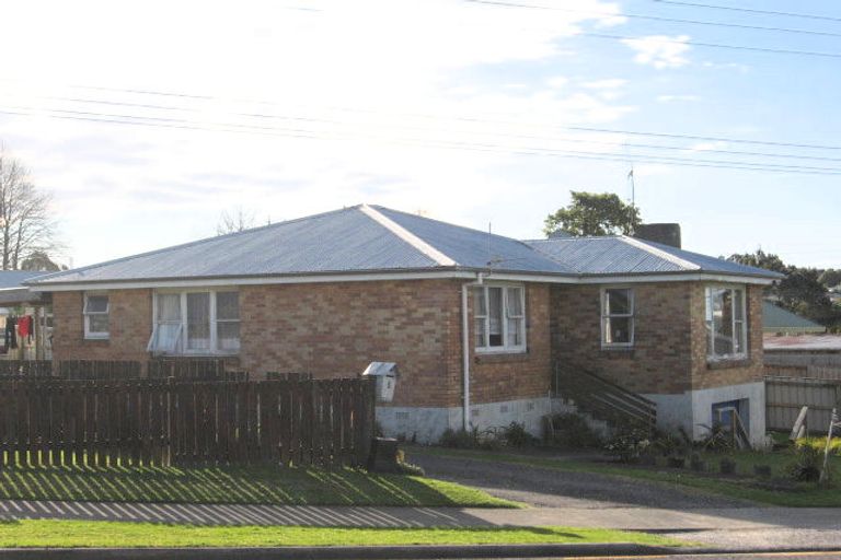 Photo of property in 6 Kaitemako Road, Welcome Bay, Tauranga, 3112