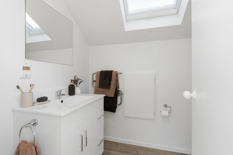 Photo of property in 1/318 Withells Road, Avonhead, Christchurch, 8042