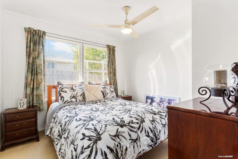 Photo of property in 1/7 Flaxdale Street, Birkdale, Auckland, 0626