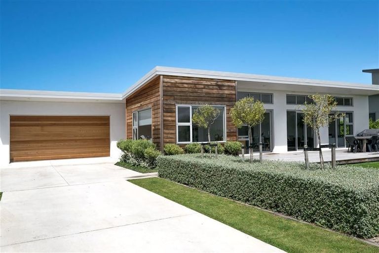 Photo of property in 11 Nottinghill Drive, Springlands, Blenheim, 7201