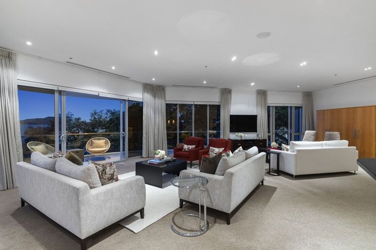 Photo of property in 1/7 The Promenade, Takapuna, Auckland, 0622