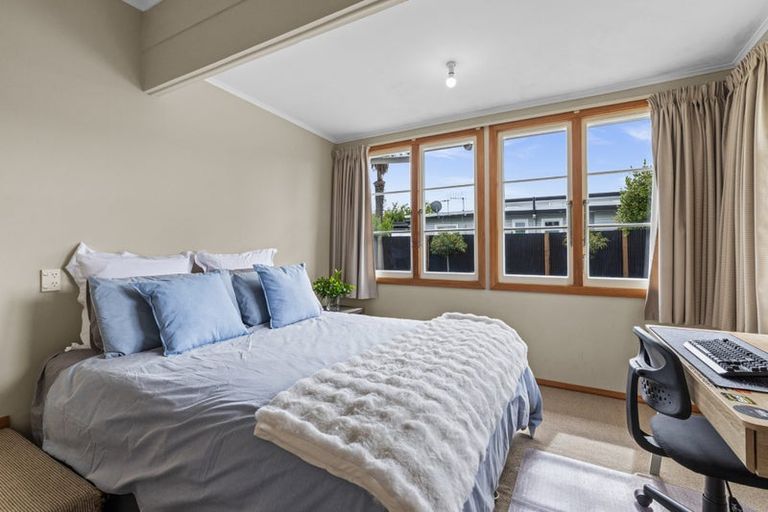 Photo of property in 5 Arataki Road, Havelock North, 4130