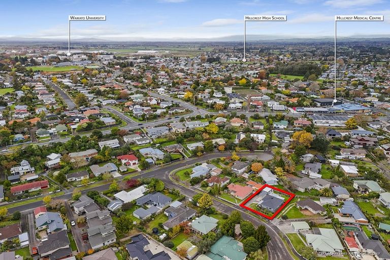 Photo of property in 6 Vectis Road, Hillcrest, Hamilton, 3216