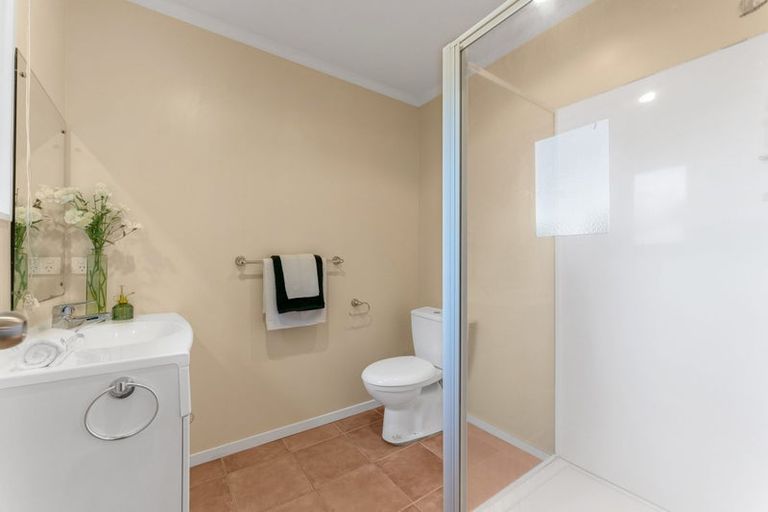 Photo of property in 338a Glengarry Road, Glen Eden, Auckland, 0602
