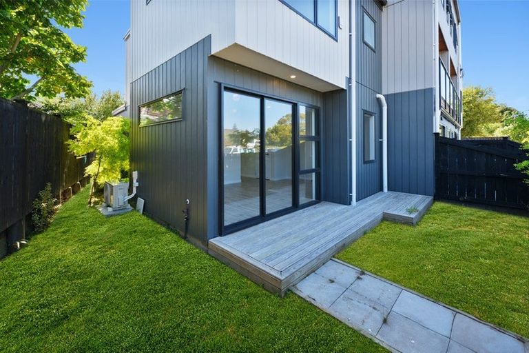 Photo of property in 4/67 Kervil Avenue, Te Atatu Peninsula, Auckland, 0610