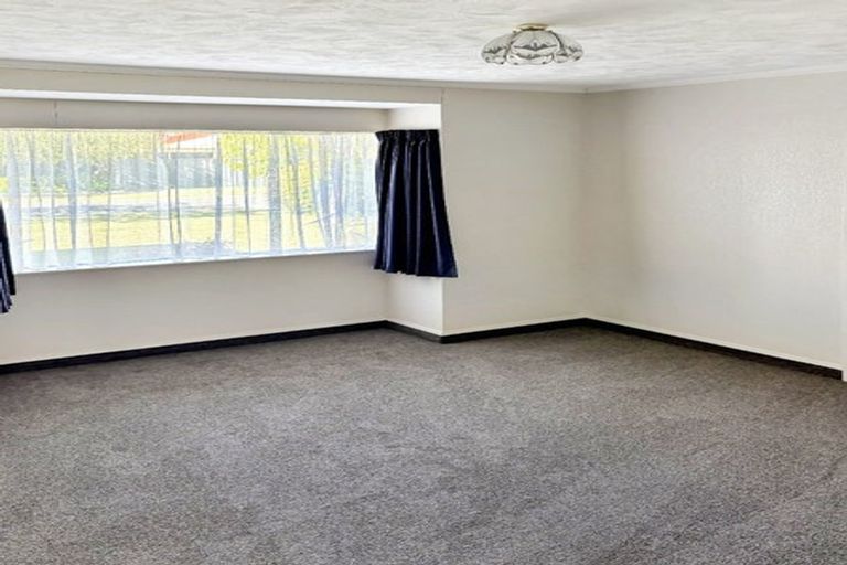 Photo of property in 4 Knightsbridge Place, Taradale, Napier, 4112