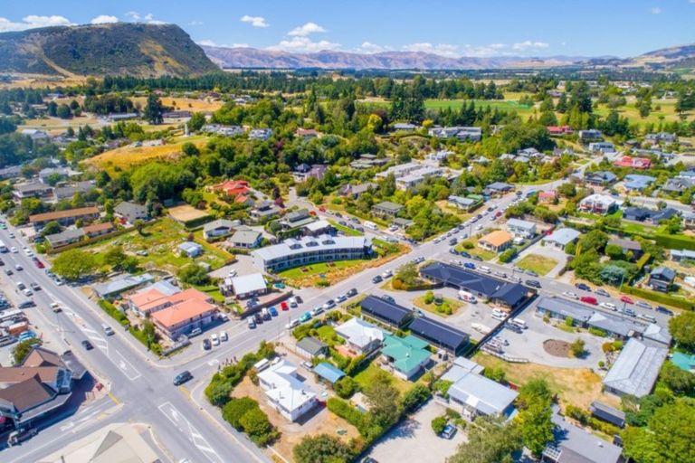 Photo of property in 65 Helwick Street, Wanaka, 9305