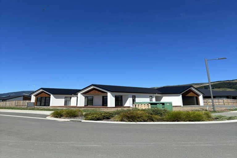 Photo of property in 1 Greenway Crescent, Hope, 7020