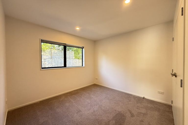 Photo of property in 30d Durham Street, Te Atatu Peninsula, Auckland, 0610