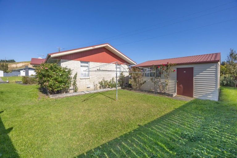 Photo of property in 16 Blundell Place, Huntly, 3700