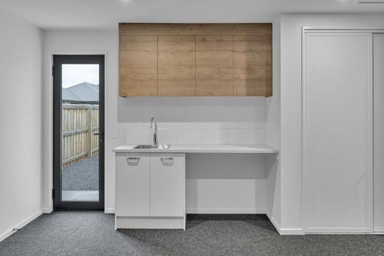 Photo of property in 5 Stackwood Avenue, Woodend, 7610