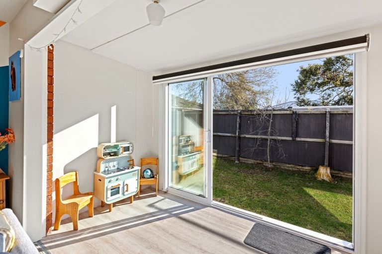 Photo of property in 2/61 Bentley Street, Russley, Christchurch, 8042