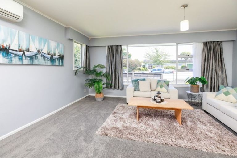 Photo of property in 2 Newcastle Road, Dinsdale, Hamilton, 3204