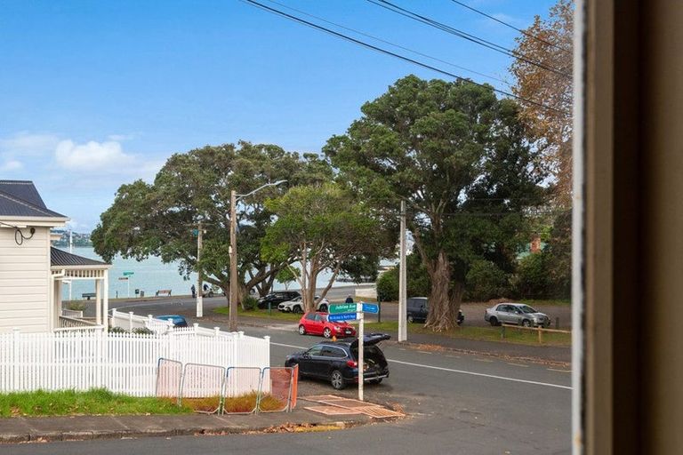 Photo of property in 10 Cheltenham Road, Devonport, Auckland, 0624