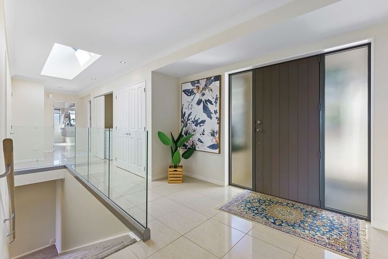 Photo of property in 7 Matata Place, Waikanae, 5036