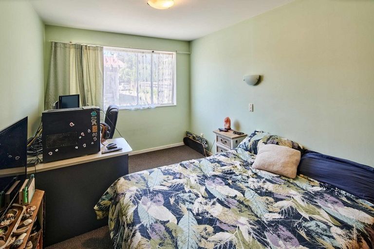 Photo of property in 171f4 Queens Drive, Lyall Bay, Wellington, 6022