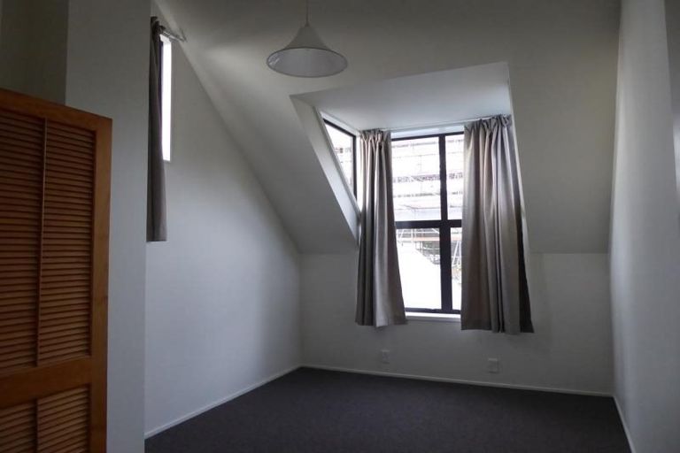 Photo of property in 80u2 Hobson Street, Thorndon, Wellington, 6011
