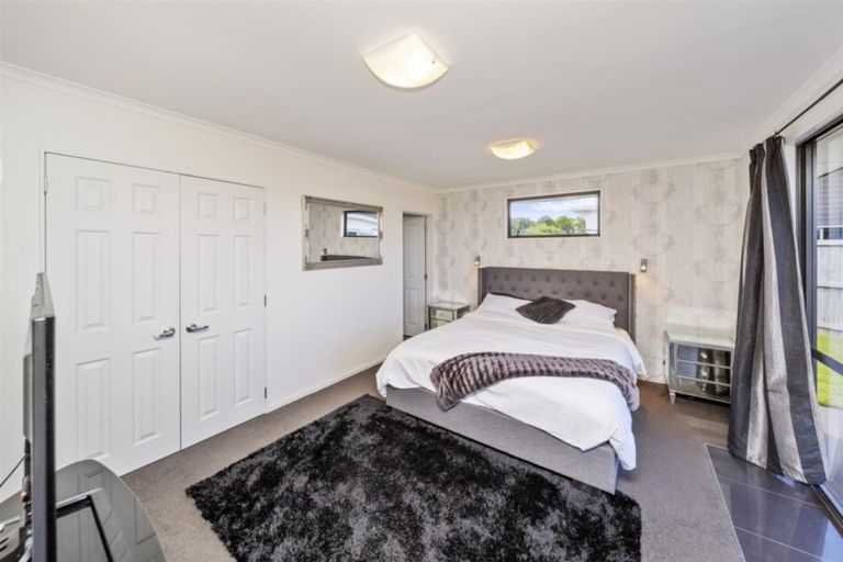 Photo of property in 5 Reremoana Close, Hawera, 4610