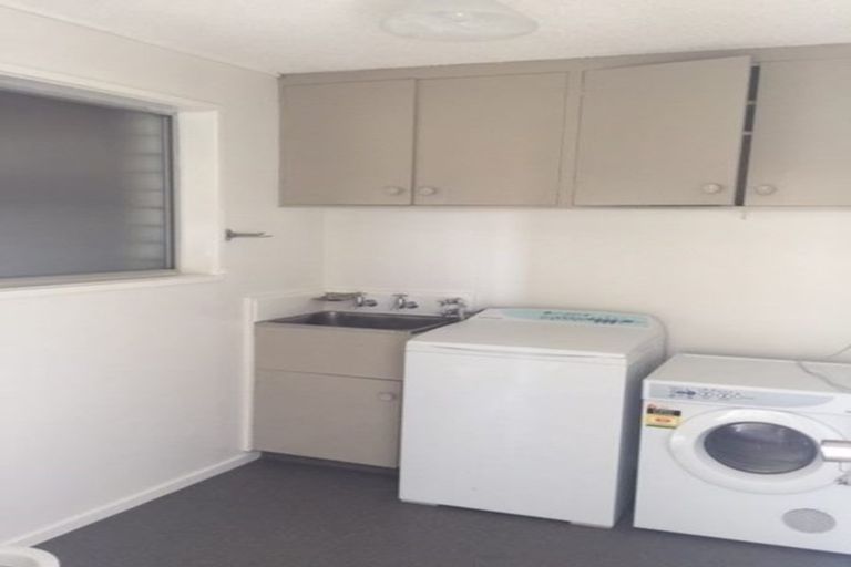 Photo of property in 7f4 Rangitane Street, Maupuia, Wellington, 6022