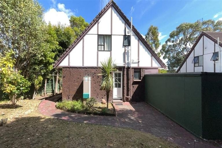 Photo of property in 1/11 Weetman Drive, Browns Bay, Auckland, 0630