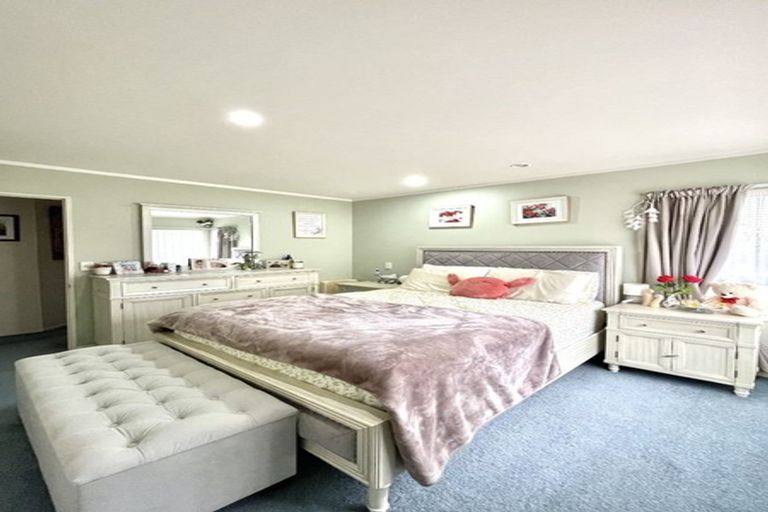 Photo of property in 1/358 Waiwhetu Road, Fairfield, Lower Hutt, 5011