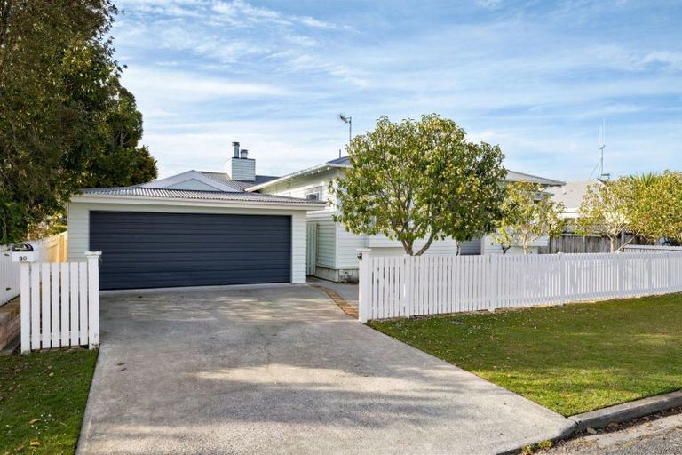 Photo of property in 30 Williams Street, Cambridge, 3434