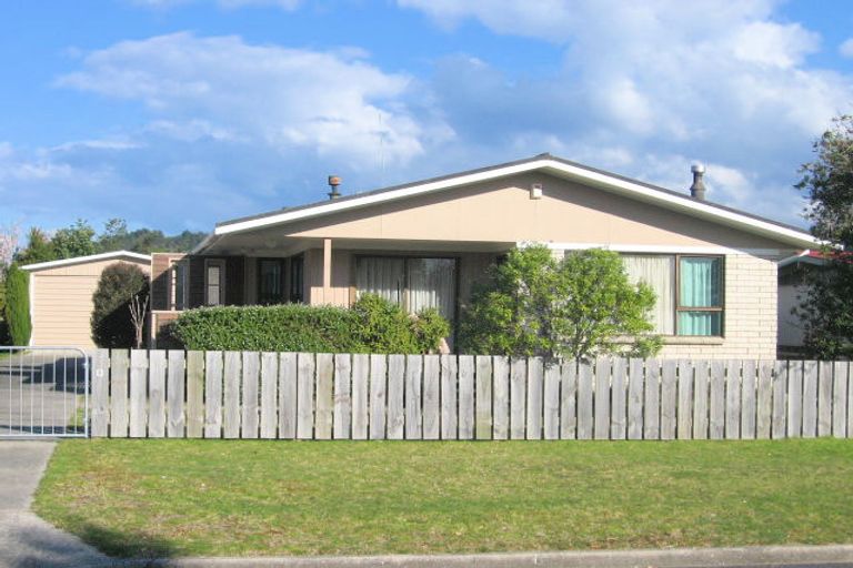 Photo of property in 110 Linton Crescent, Whangamata, 3620