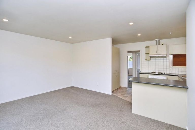 Photo of property in 16d Lyndon Street, Riccarton, Christchurch, 8011