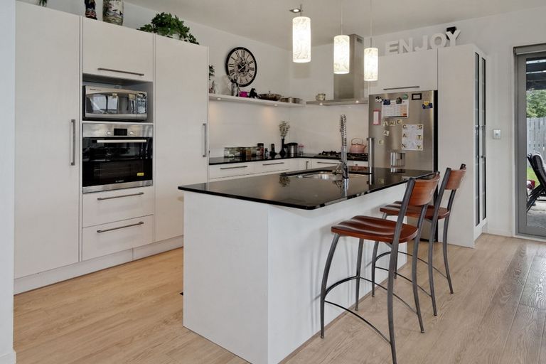 Photo of property in 97a Konini Road, Titirangi, Auckland, 0604