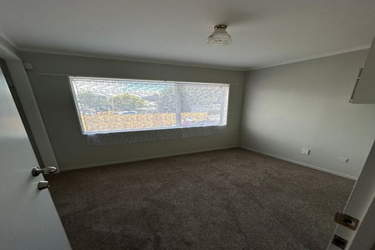 Photo of property in 1/59 Archibald Road, Kelston, Auckland, 0602