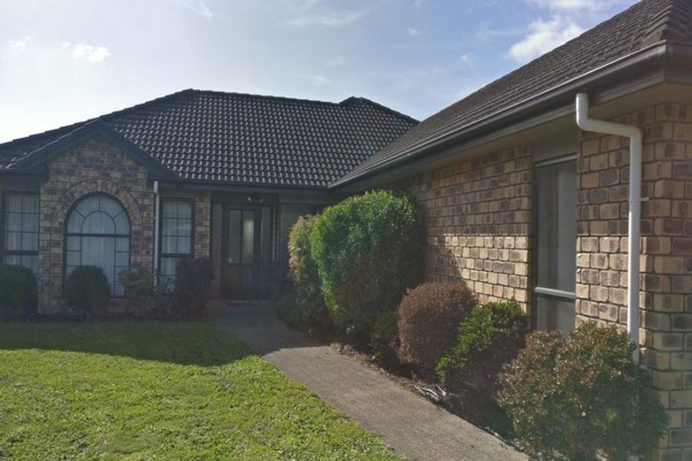 Photo of property in 8 Gibbston Close, Huntington, Hamilton, 3210