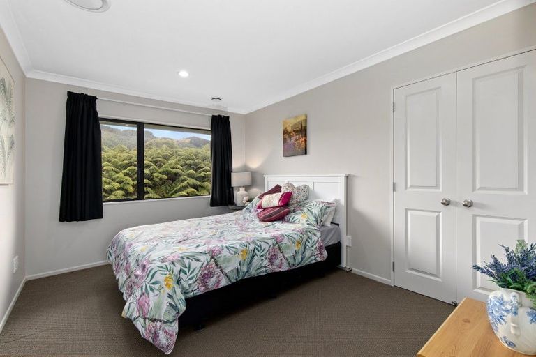 Photo of property in 73 Percy Kinsman Crescent, Riverstone Terraces, Upper Hutt, 5018
