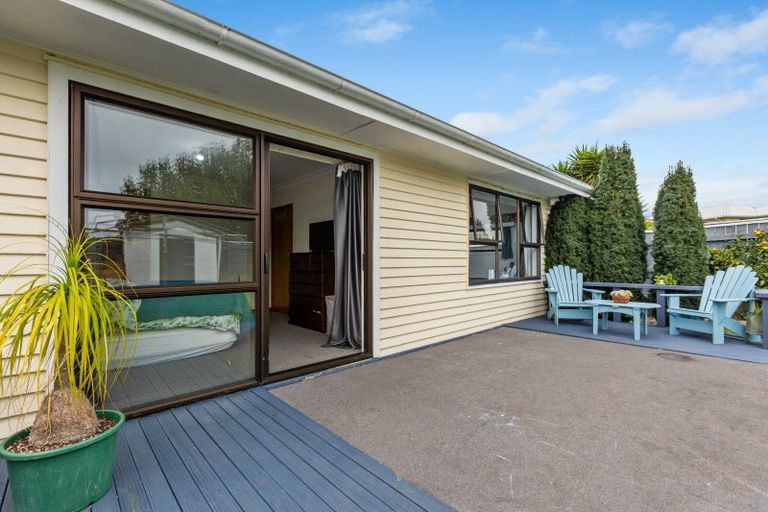 Photo of property in 17 Watene Crescent, Waitara, 4320