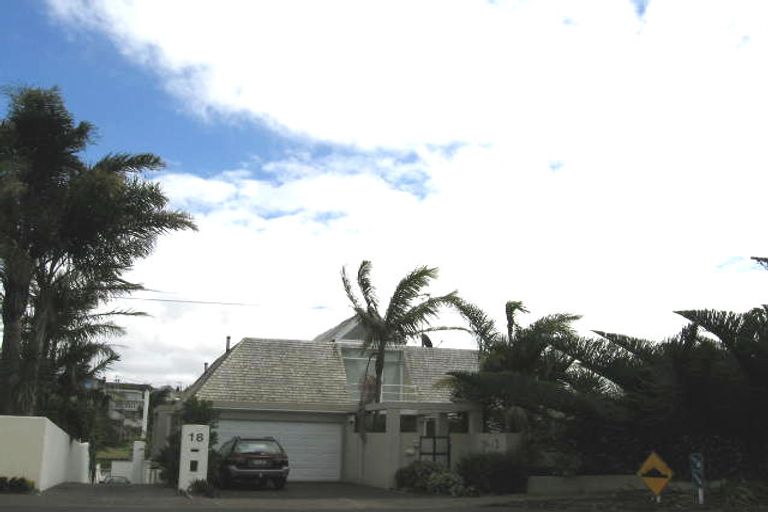 Photo of property in 1/18 Craig Road, Milford, Auckland, 0620