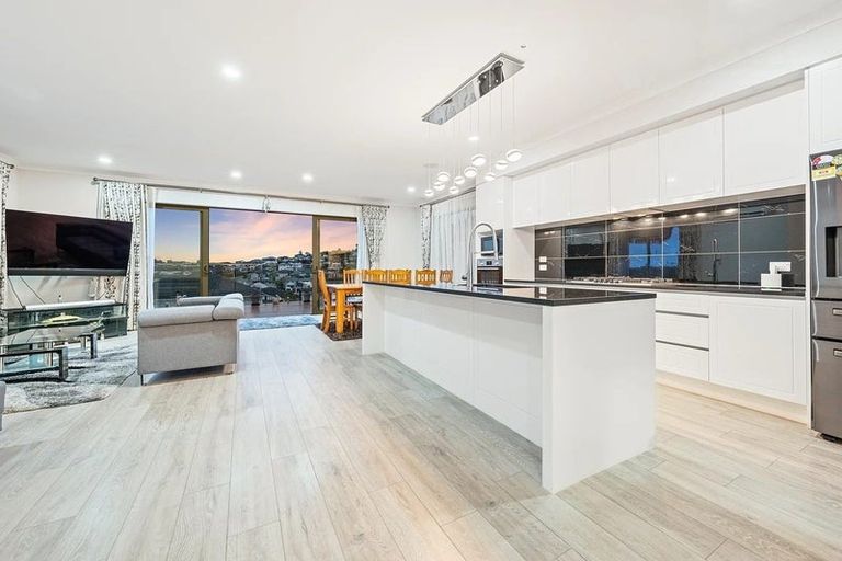 Photo of property in 108 Ormonde Drive, Silverdale, 0932