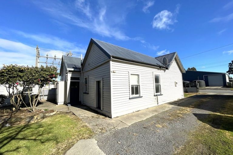 Photo of property in 21 Elderlee Street, Milton, 9220