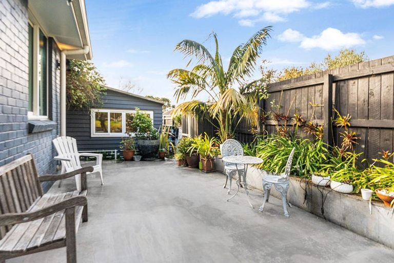 Photo of property in 57a Mcintyre Road, Mangere Bridge, Auckland, 2022