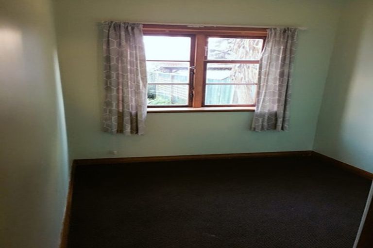Photo of property in 28 Jutland Street, Waterloo, Lower Hutt, 5011