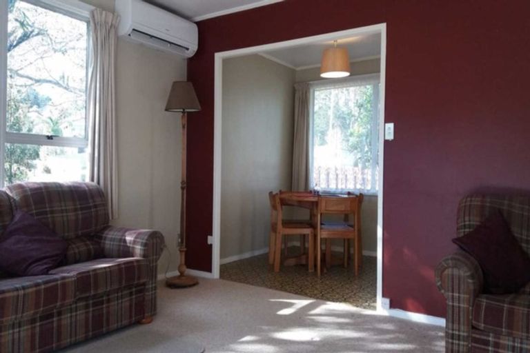 Photo of property in 75 Kemp Road, Massey, Auckland, 0614