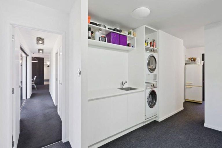 Photo of property in 14 Brooklands Road, Brooklands, New Plymouth, 4310