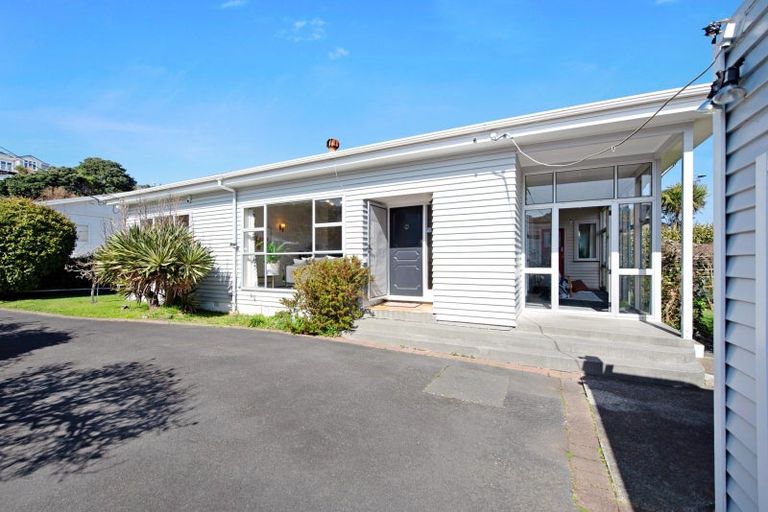 Photo of property in 111a Darlington Road, Miramar, Wellington, 6022