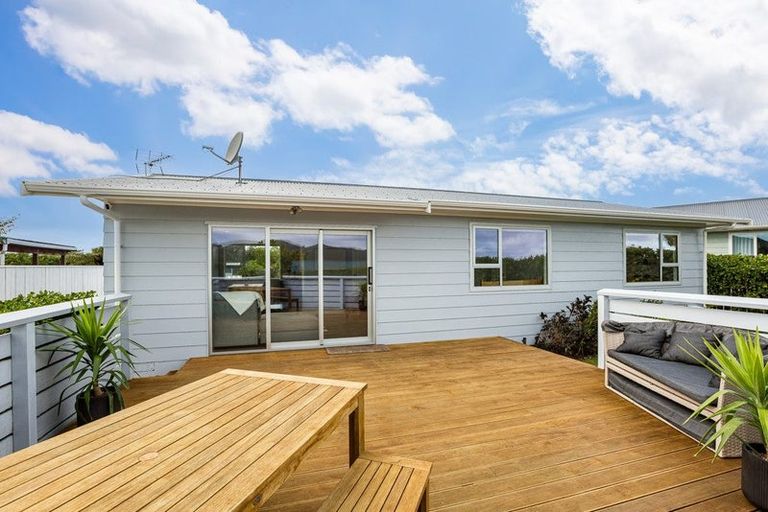 Photo of property in 12 Mossburn Grove, Kelson, Lower Hutt, 5010