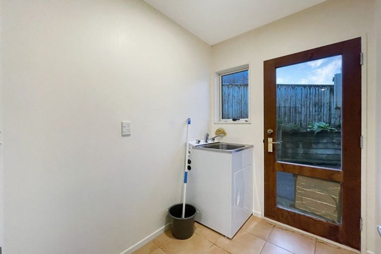 Photo of property in 18 Myers Grove, Churton Park, Wellington, 6037