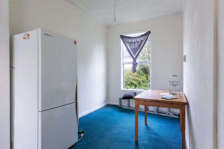 Photo of property in 21 Atkinson Street, Woodville, 4920